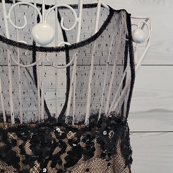 BCBGMAXAZRIA sleeveless scalloped lace trim silk midi dress Women's Size 2 - Picture 4 of 14